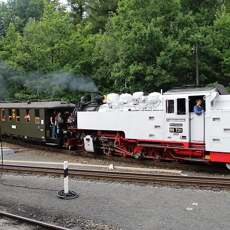 Bb Bahnhof Bertsdorf فندق