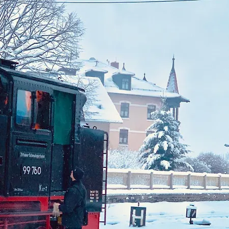 Bb Bahnhof Bertsdorf 3*