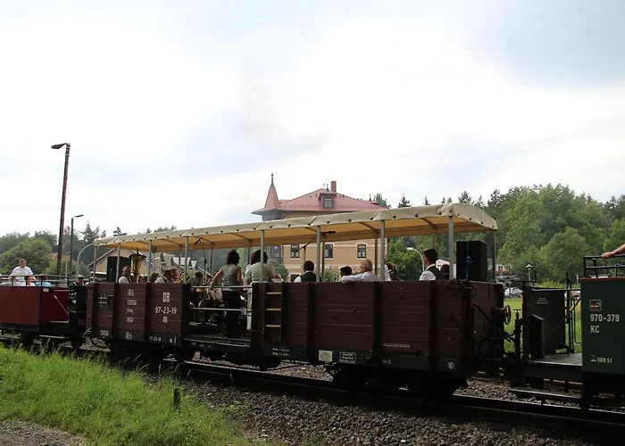 Hotel Bb Bahnhof Bertsdorf 3*